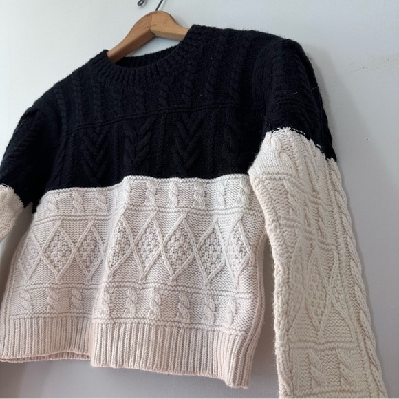 Club Monaco Structured Cable Crew Knit Sweater Black White Wool Size Small - Picture 8 of 13